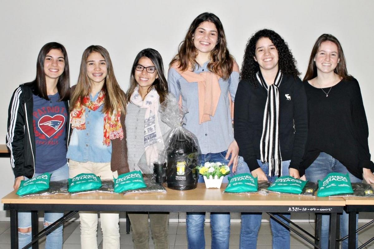 Las ganadoras de “Chaco Selfie con Amigos” recibieron sus premios