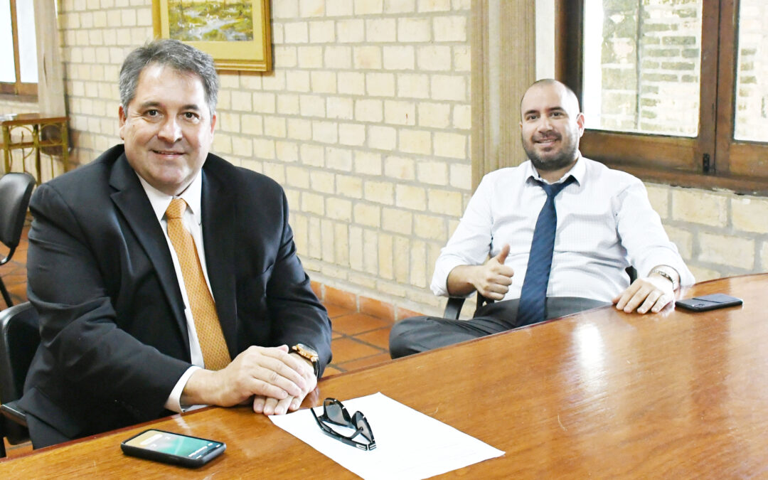 Ministro del Ambiente recibió la visita del Presidente de la DINAC