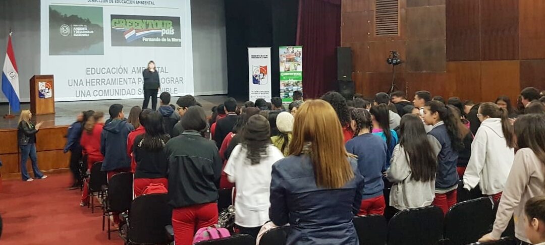 Masiva participación en charla sobre temas ambientales en Fernando de la Mora
