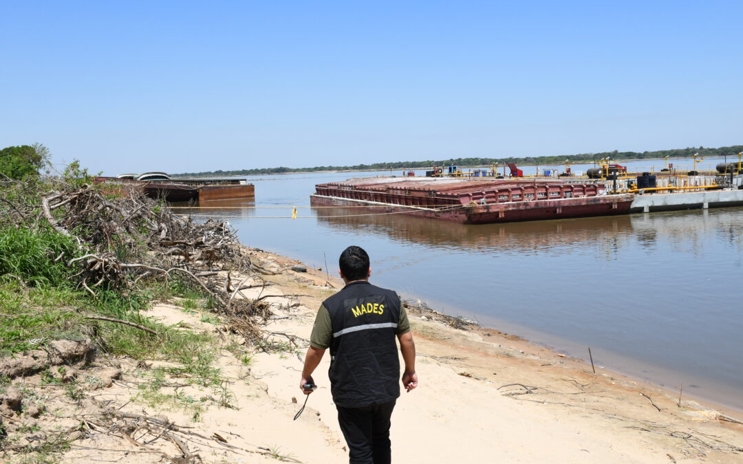 Intervienen un amarradero de barcazas por causar el derrumbe de varios árboles