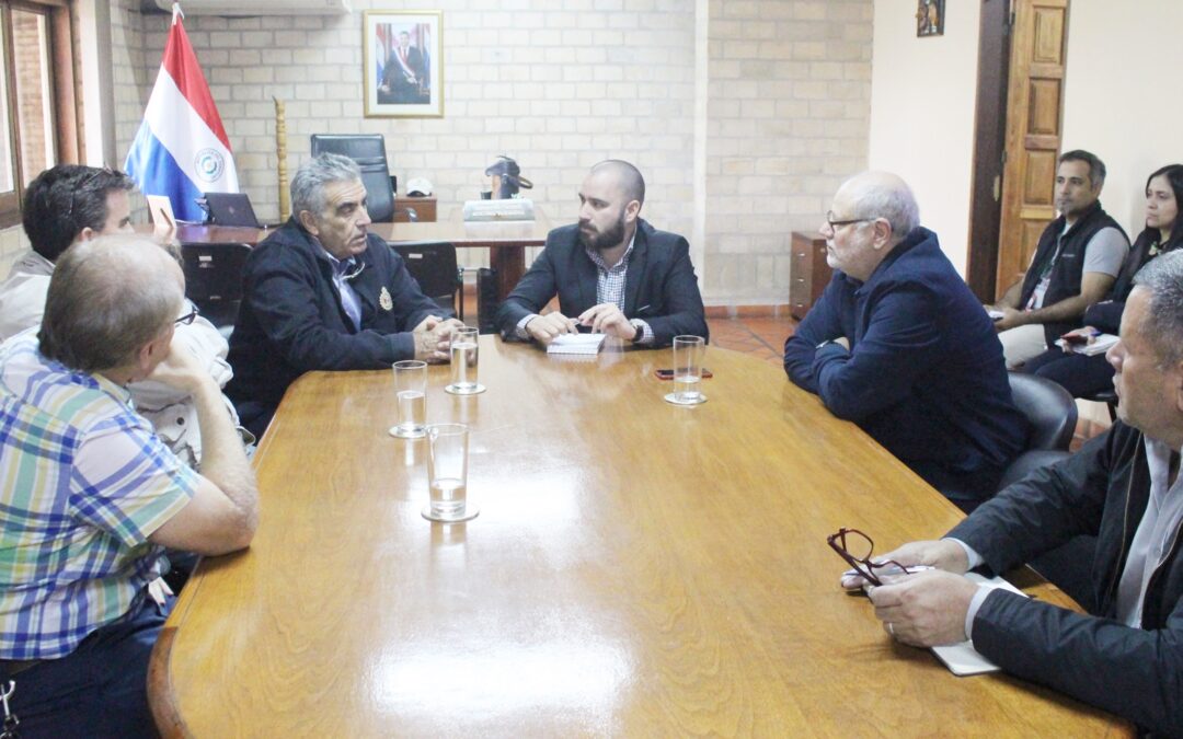 MADES y el Touring realizan campaña ambiental durante el Rally