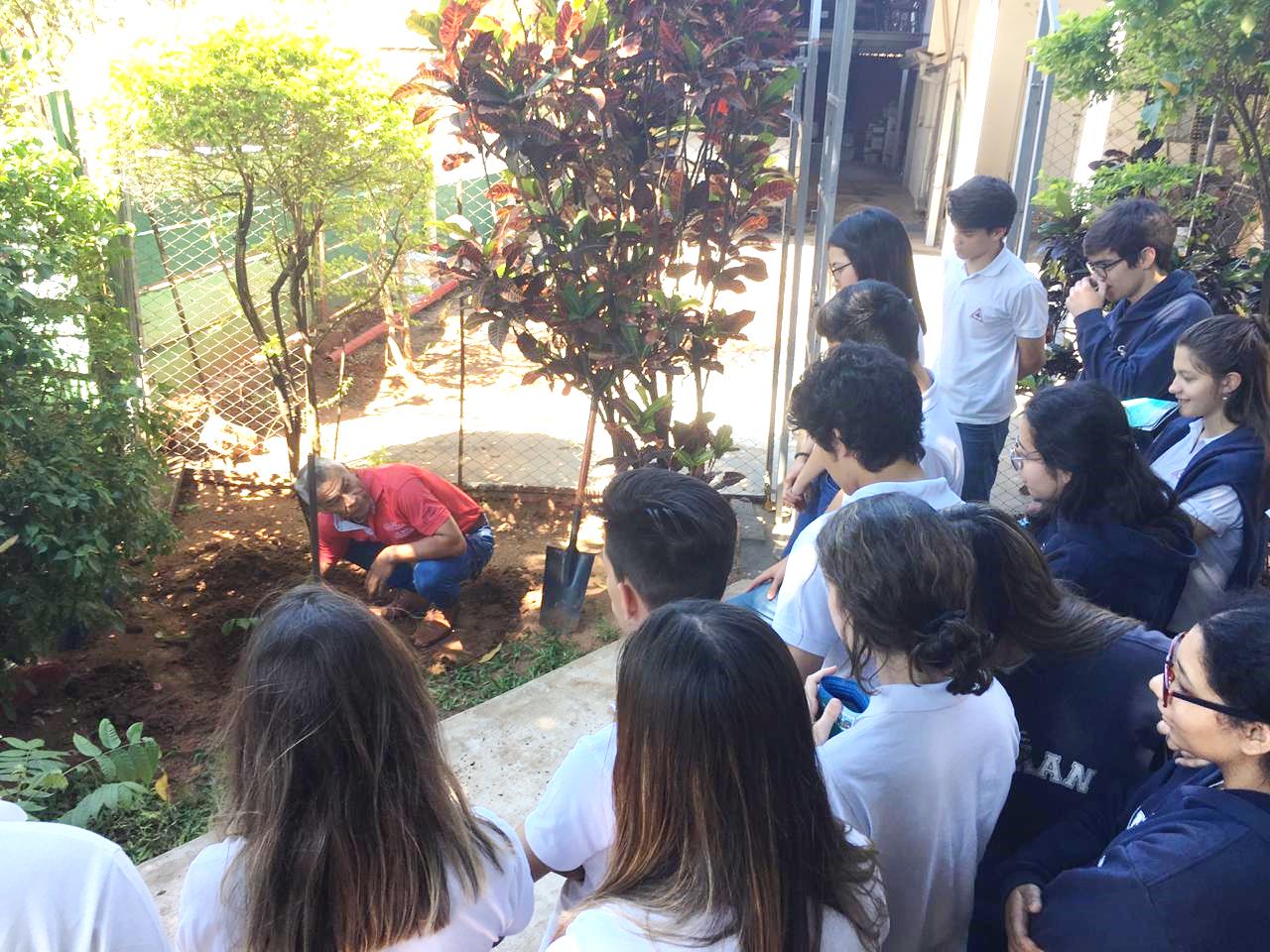 Alumnos de un colegio asunceno fueron capacitados en temas ambientales