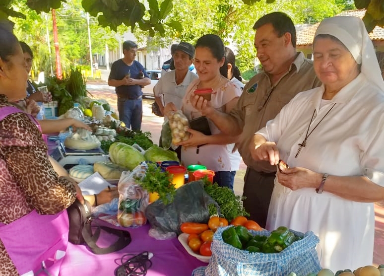Se realizó la primera feria de productos agroecológicos en zona del Parque Nacional Ybycuí