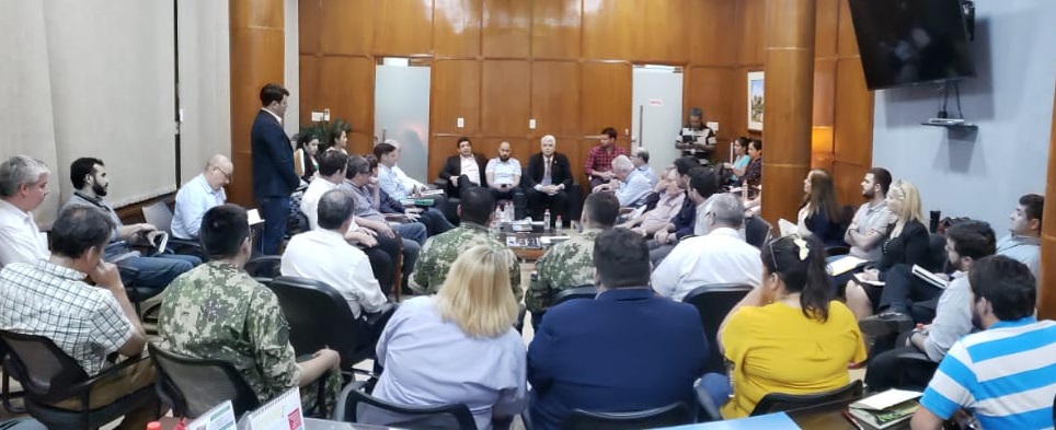 Gremios de la construcción y ministerios se suman a la limpieza de ríos y lagos