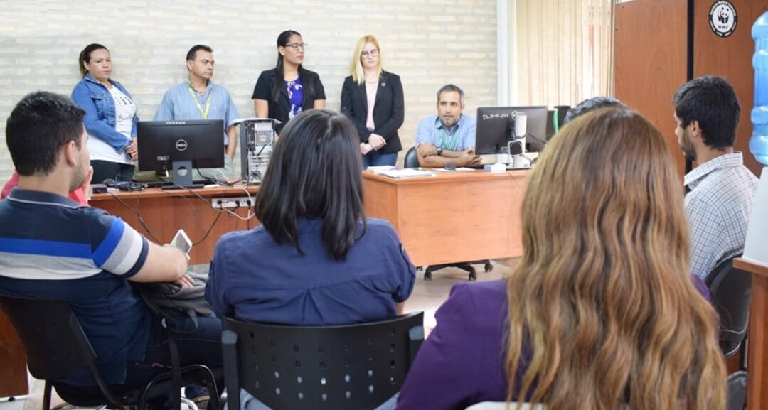 Estudiantes universitarios visitaron la Dirección de Comunicación del MADES