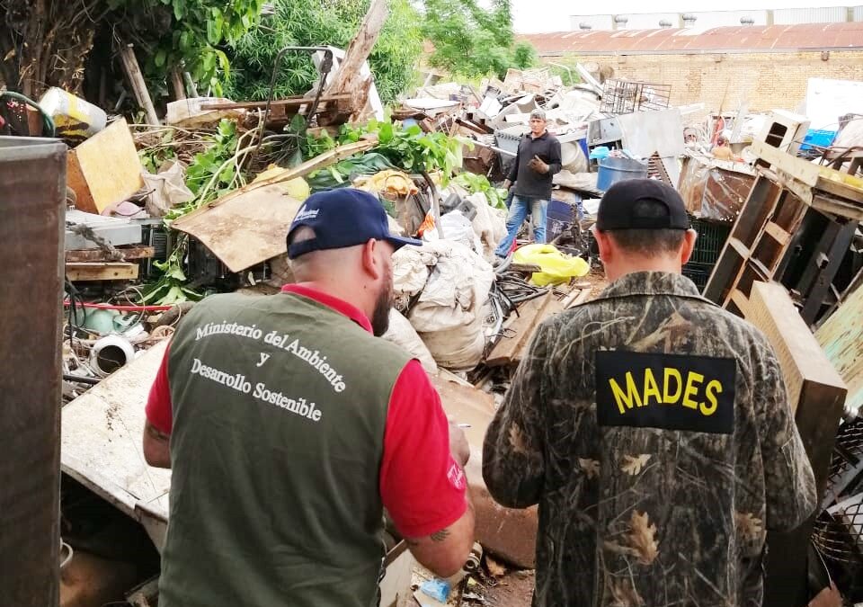 Contingencia Ambiental: Intervienen recicladora por mal manejo de residuos y la existencia de posibles criaderos