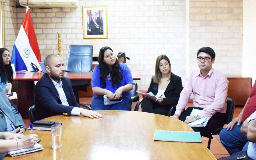 Conversan sobre situación del  Vertedero de Villa San Juan