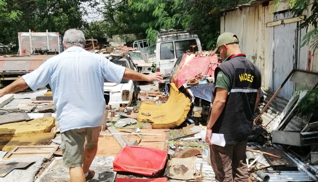 Por mal manejo de residuos intervienen taller en Asunción