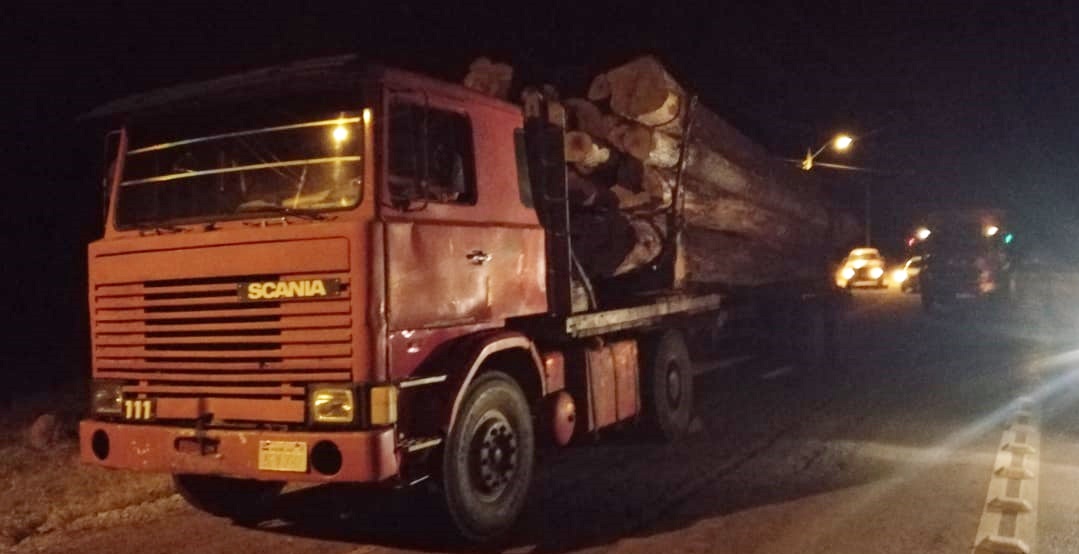 Concepción: Rolleros queman cubiertas y cierran ruta tras ser interceptados por funcionarios del MADES