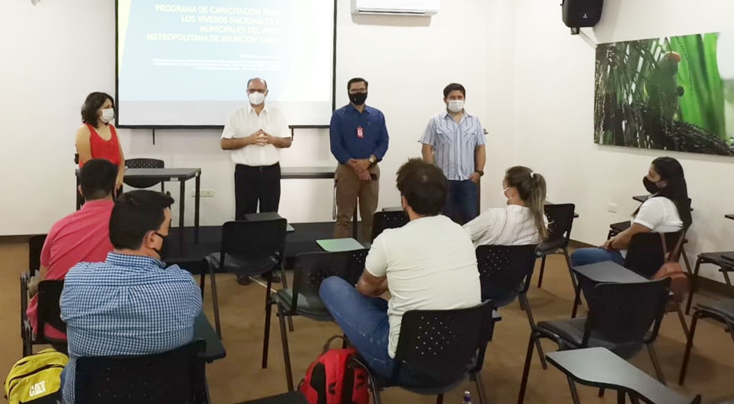 Capacitación sobre manejo de viveros apunta a mejorar producción forestal para el arbolado urbano