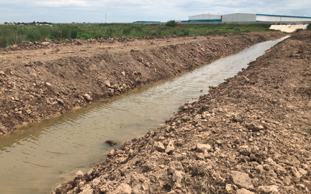 Verifican denuncia ciudadana de supuesto desvío de un cauce hídrico