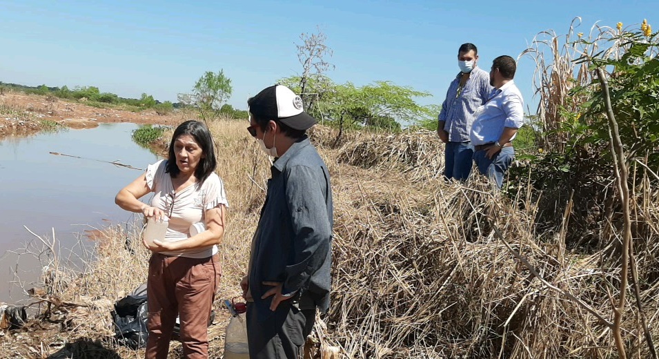 Verifican supuesta mortandad de peces en San Antonio