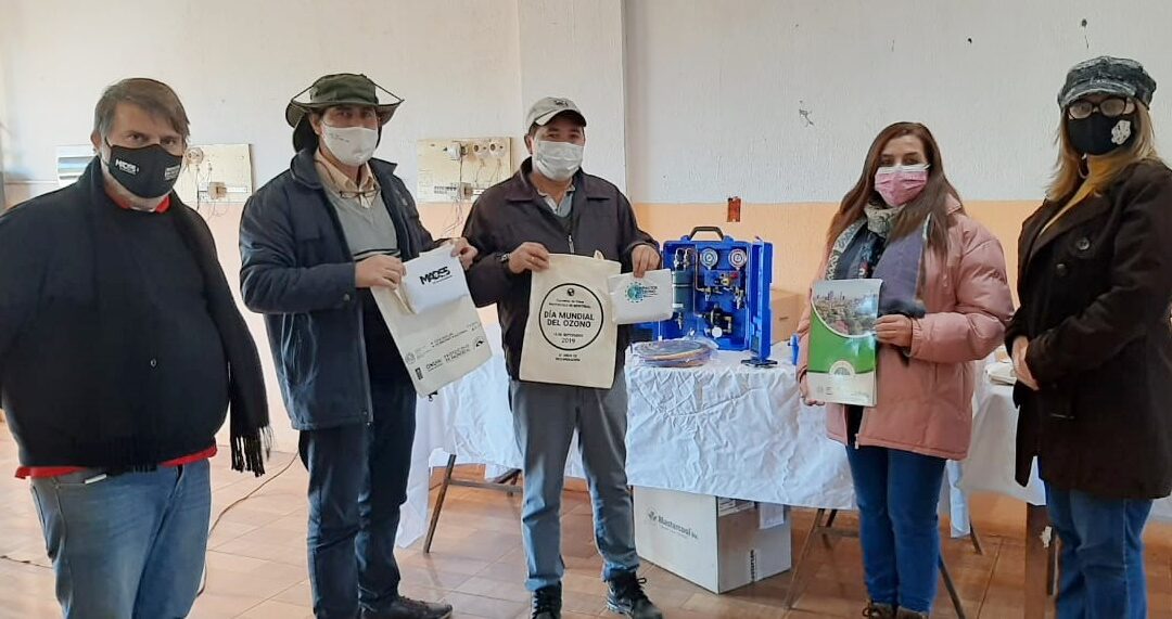 Entregan kit de recuperación y reciclajes de gases refrigerantes