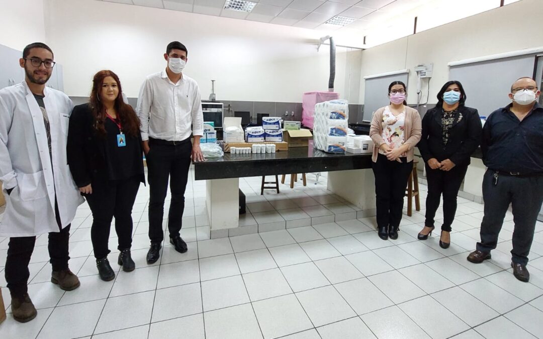 Entregan insumos a la Dirección de Laboratorio del MADES