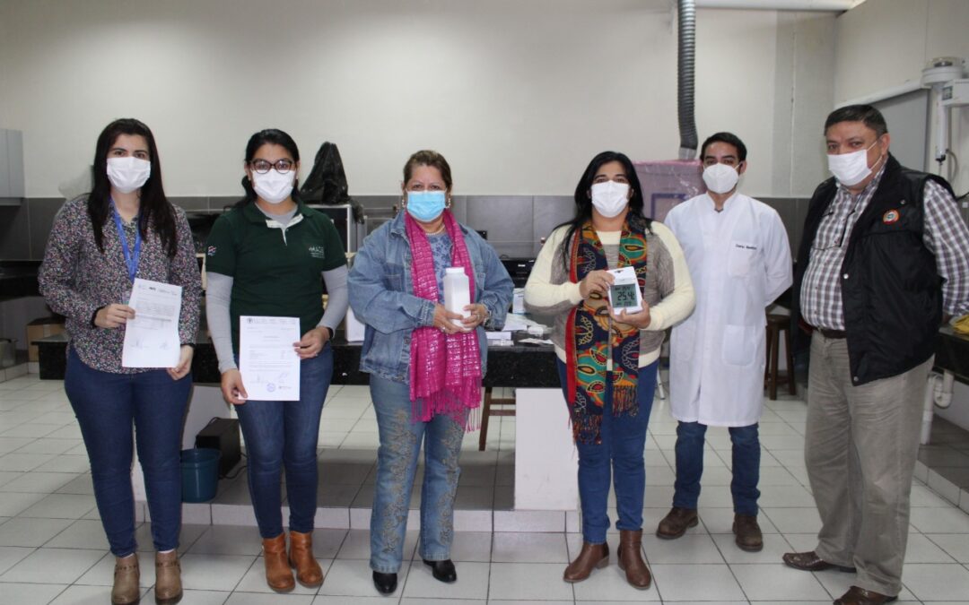 DNCC entrega reactivos y equipos a la Dirección de Laboratorio del MADES