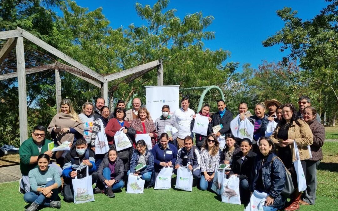 Docentes participan de talleres sobre educación ambiental para niños, niñas y adolescentes