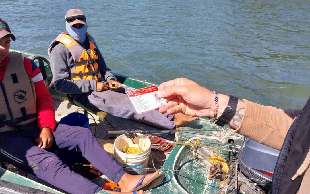 Ayolas: Destacan la adecuación documental de pescadores