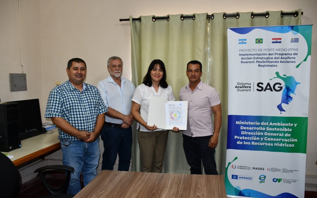 MADES firma convenio con Junta de Saneamiento de Hohenau