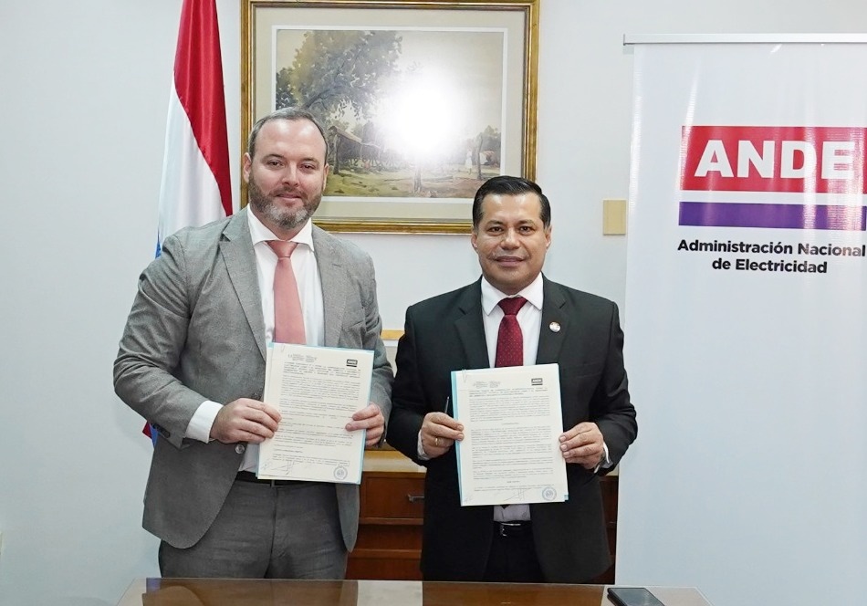 Mades y Ande firman convenio: Estrategias para una Gestión Sostenible de los PCB