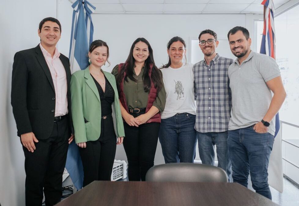 Articulación de acciones conjuntas para garantizar el servicio de agua y promover la sostenibilidad ambiental en Itapúa
