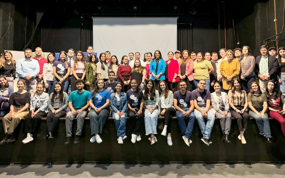 MADES y líderes juveniles promueven la responsabilidad climática