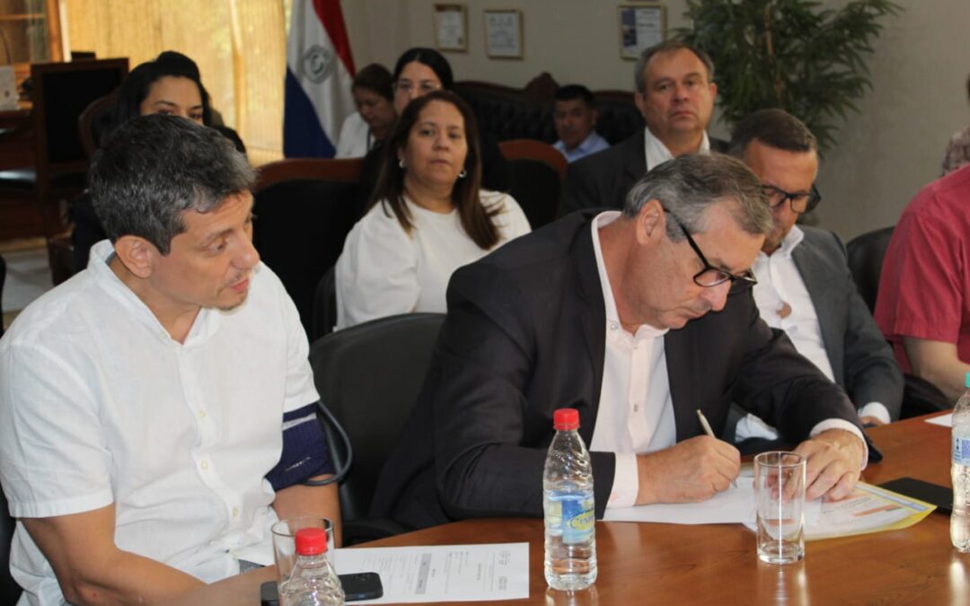 Representantes del MADES participaron en la sesión ordinaria del SIGEST