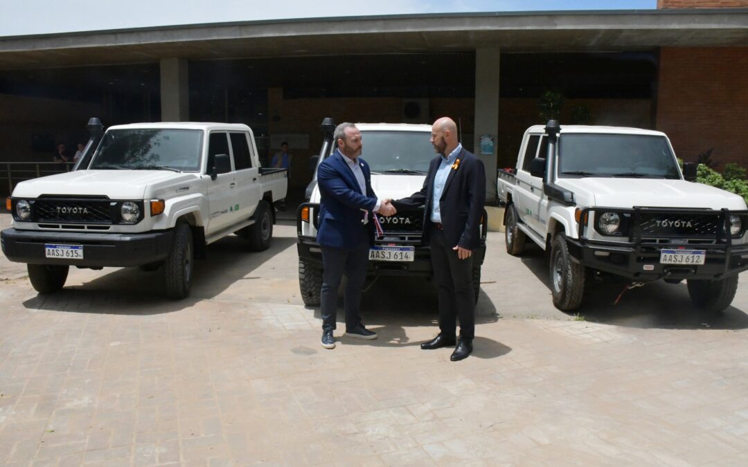MADES refuerza su capacidad operativa con nuevas unidades vehiculares en el marco de Paraguay + Verde