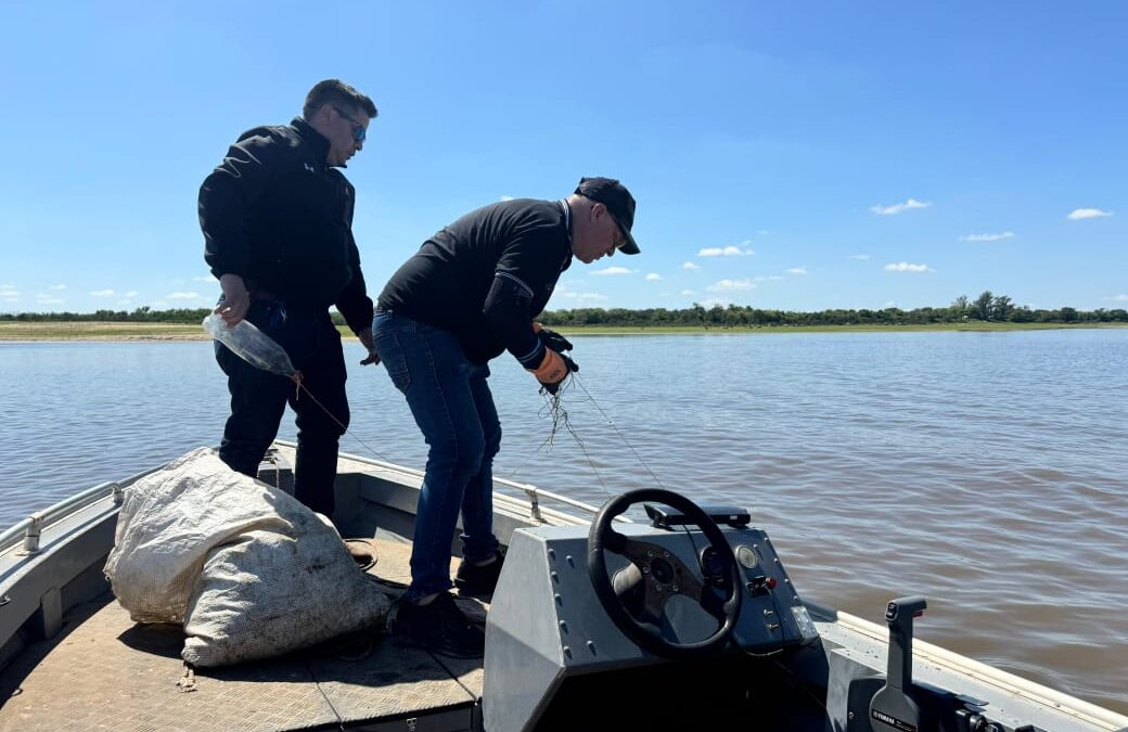Operativo del MADES en Ñeembucú: Incautan Equipos de Pesca y decomisan pescados sin medidas reglamentarias