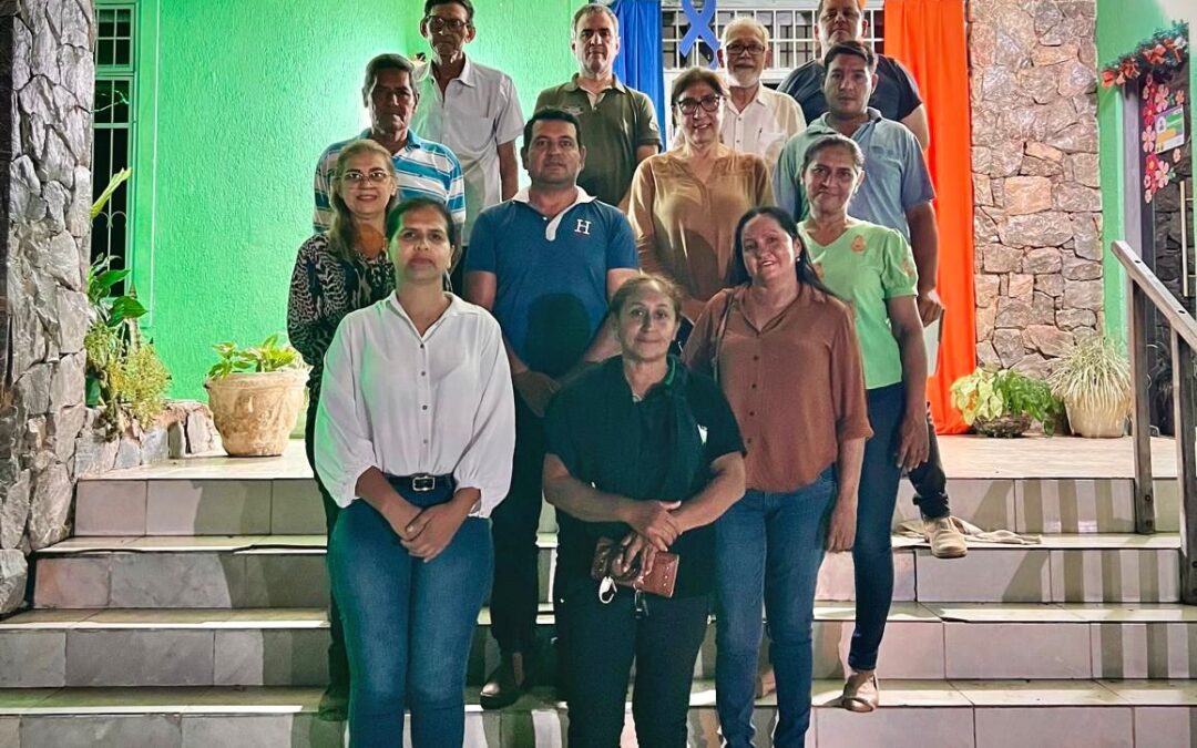 Reunión clave con productores caleros en San Lázaro para fortalecer el monitoreo ambiental