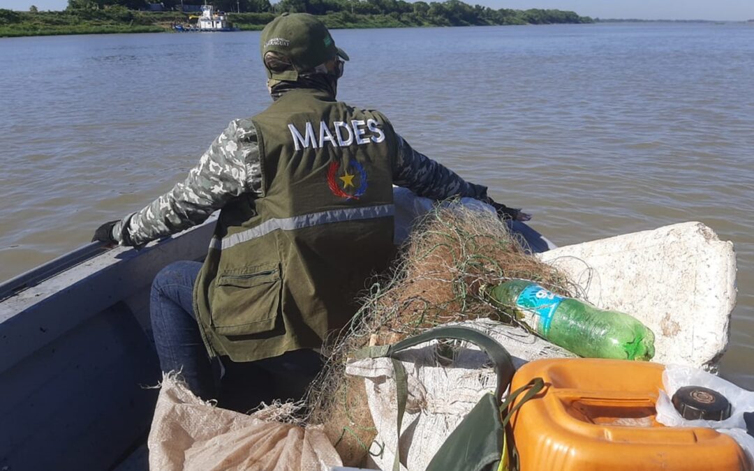 Veda Pesquera: Técnicos del MADES continúan retirando espineles y otros elementos de pesca en controles fluviales a nivel nacional