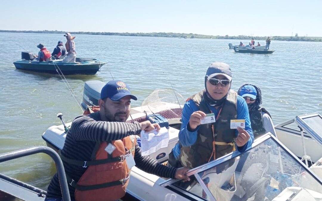 Realizan controles en aguas del río Paraná