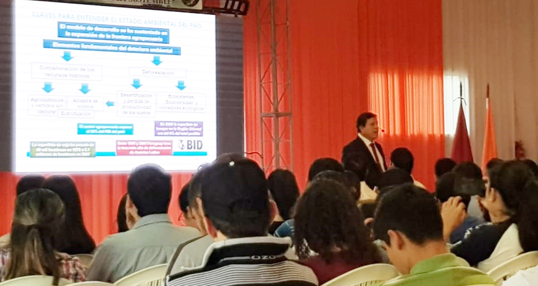 Técnicos del MADES disertaron en 1er Congreso Regional de Ingeniería Ambiental y Agricultura Sostenible