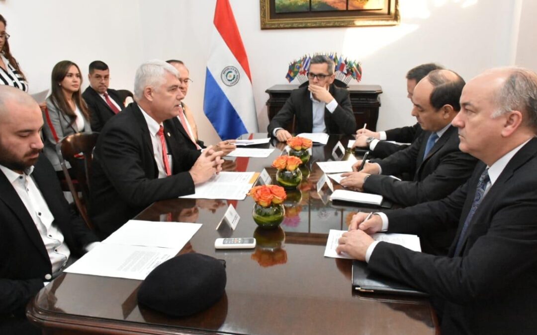 MADES integra Comisión Mixta para construcción del puente entre Carmelo Peralta y Puerto Murtinho