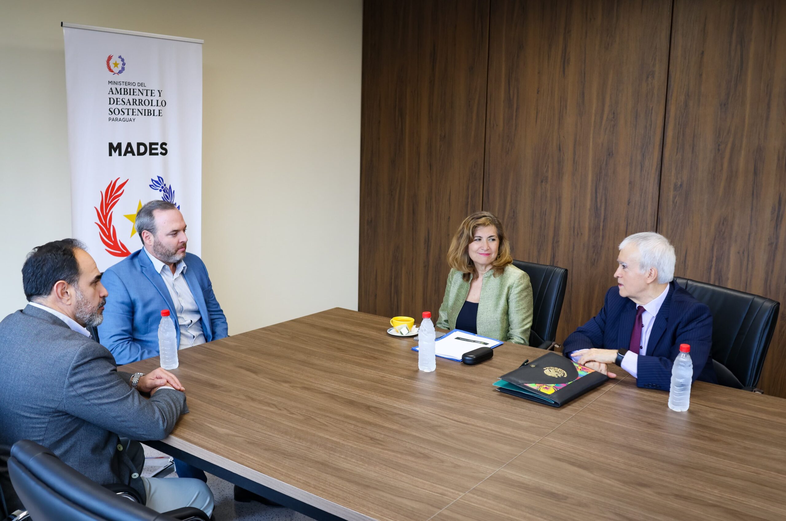 Fortalecen lazos de cooperación entre Paraguay y la UNESCO