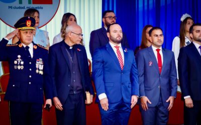Ministro del Ambiente participó del desfile estudiantil en homenaje a la patria