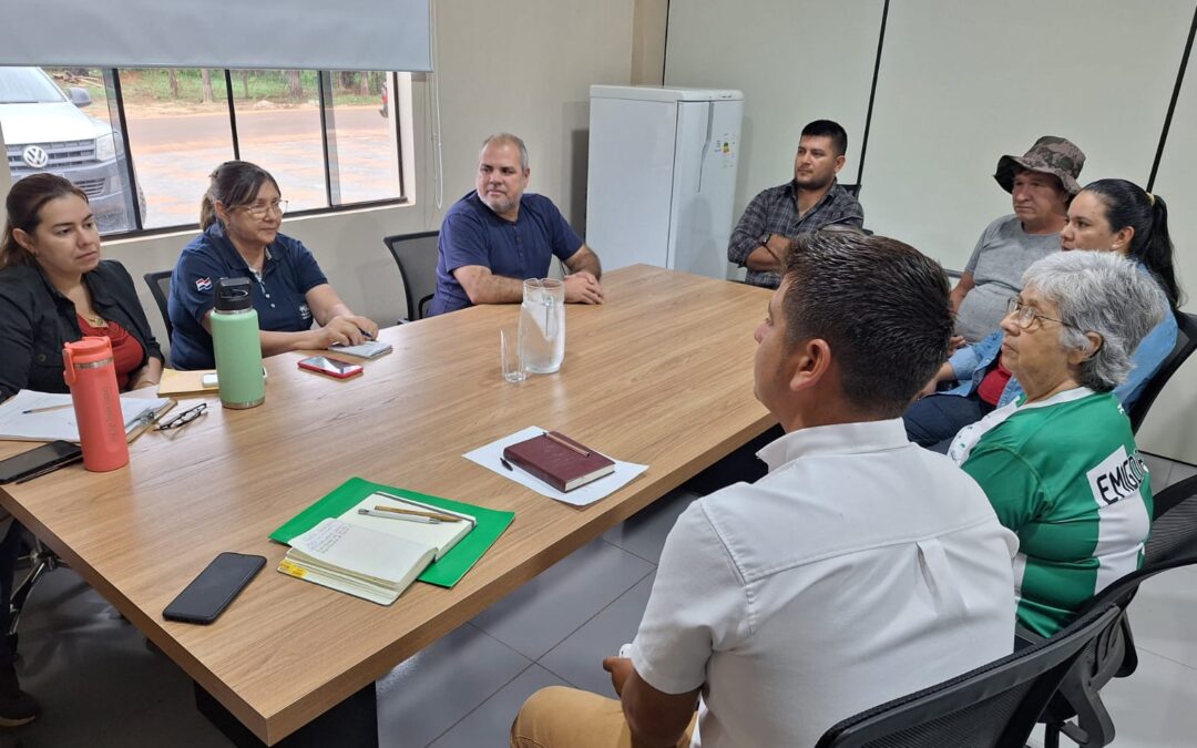 Reunión con municipios de Canindeyú para fortalecer la gestión del agua y cuencas hídricas