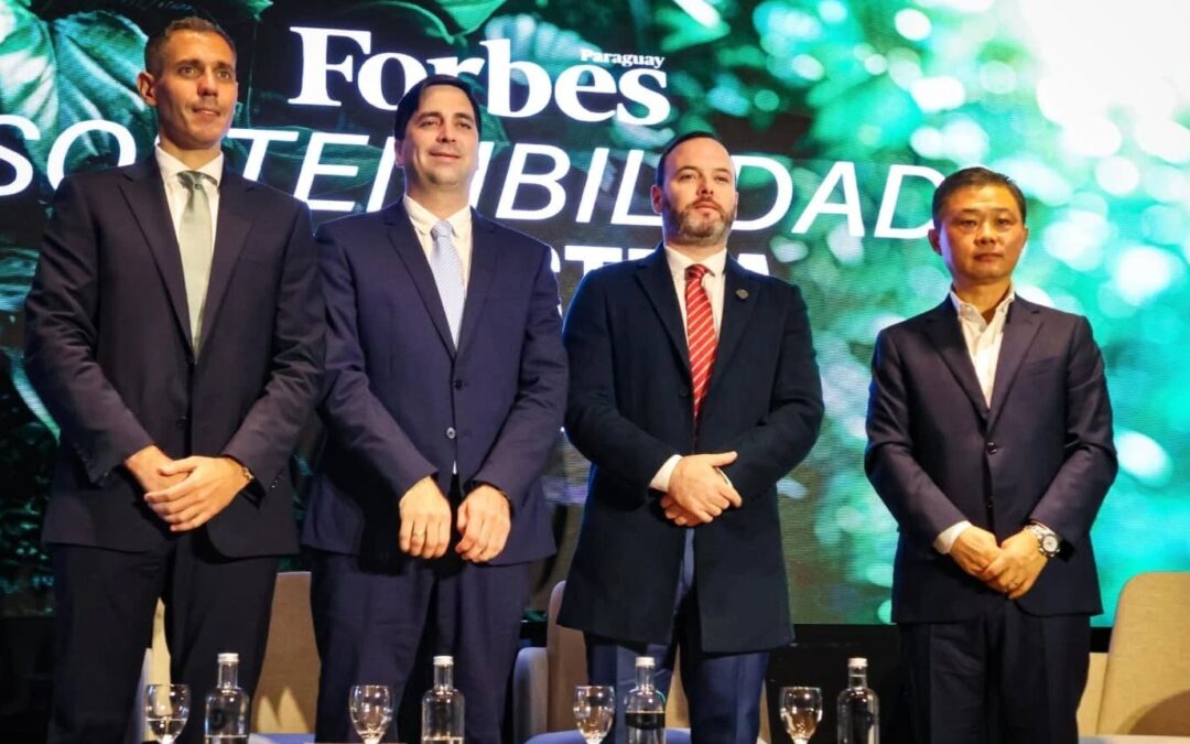 Rolando De Barros Barreto impulsa la sostenibilidad desde el sector público en Forbes Summit 2025