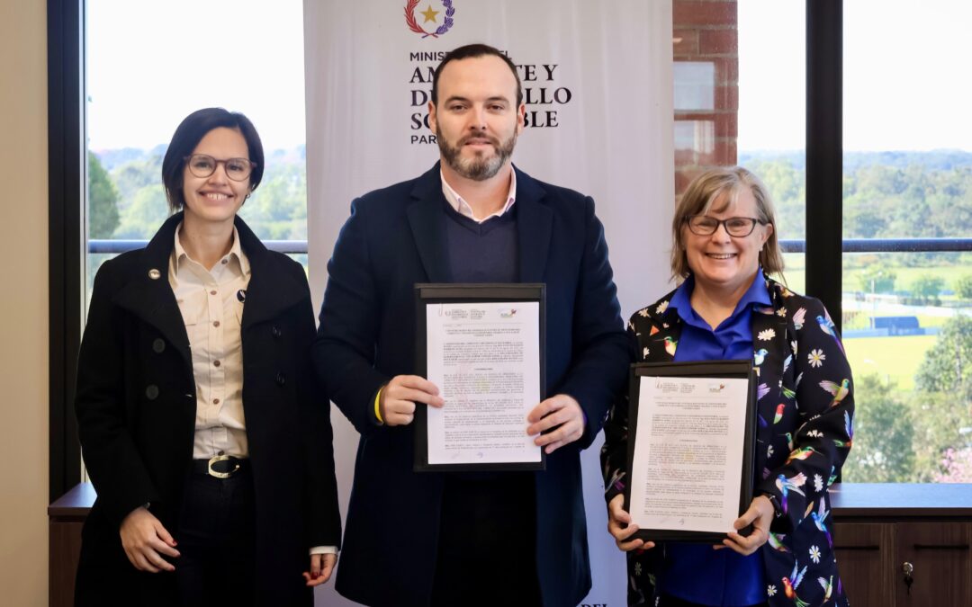 MADES y One Earth Conservation refuerzan su trabajo conjunto para proteger aves psitácidas y promover el desarrollo sostenible