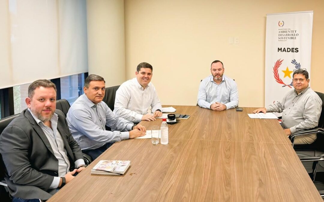 Ministro del Ambiente y titular de SENACSA articulan acciones conjuntas y sostenibles