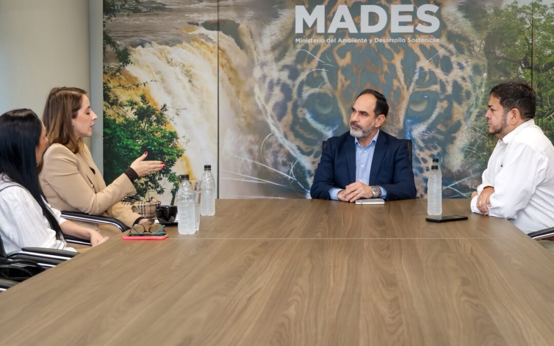 MADES impulsa el acercamiento con el sector privado para fortalecer la gestión ambiental